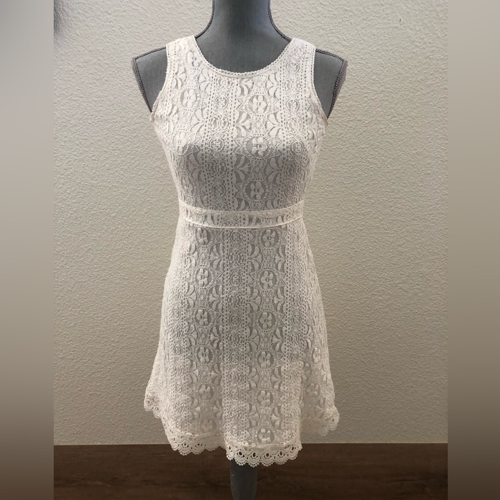 Japna Women’s Pretty Lace Cream Dress Summer Party Event Sleeveless Size XS